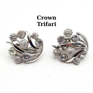 Vintage Crown Trifari Rhinestone Clip Earrings,Rhodium Plate Mid Century Jewelry
